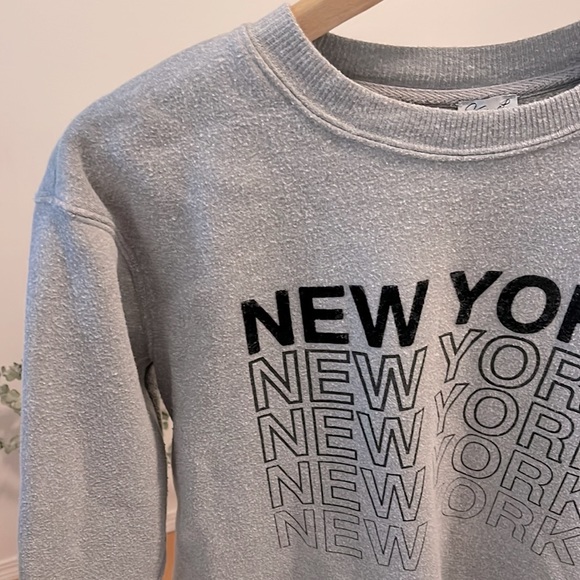 Cute little New York sweater - Picture 3 of 4
